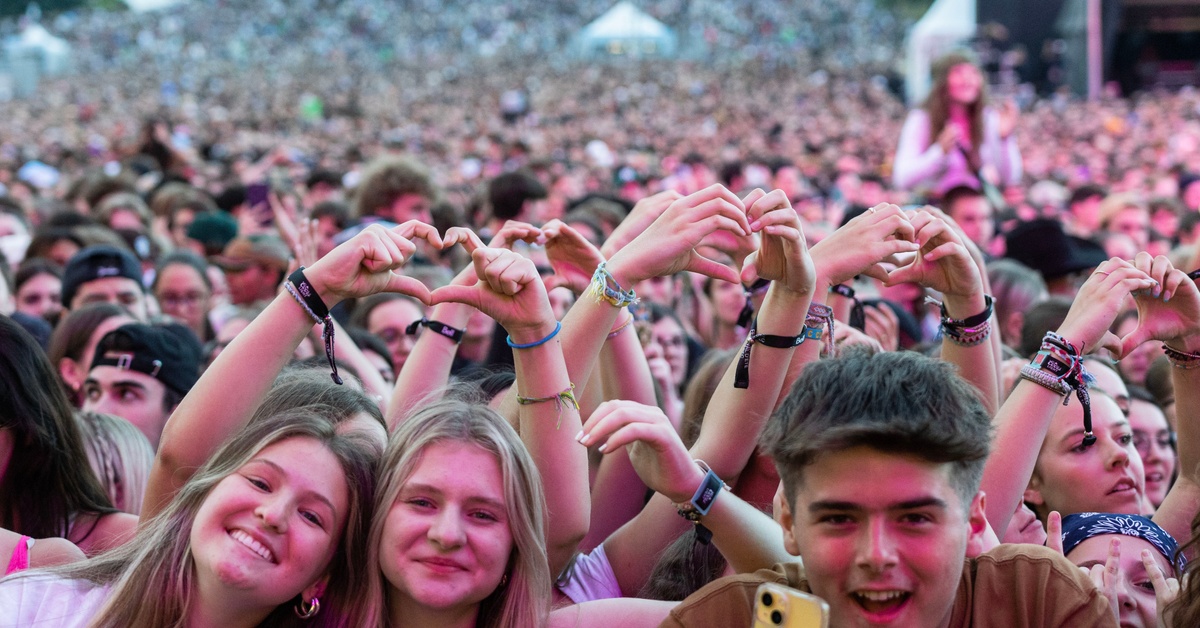 La Frénésie Jonas Brothers S'empare Des Plaines D'abraham